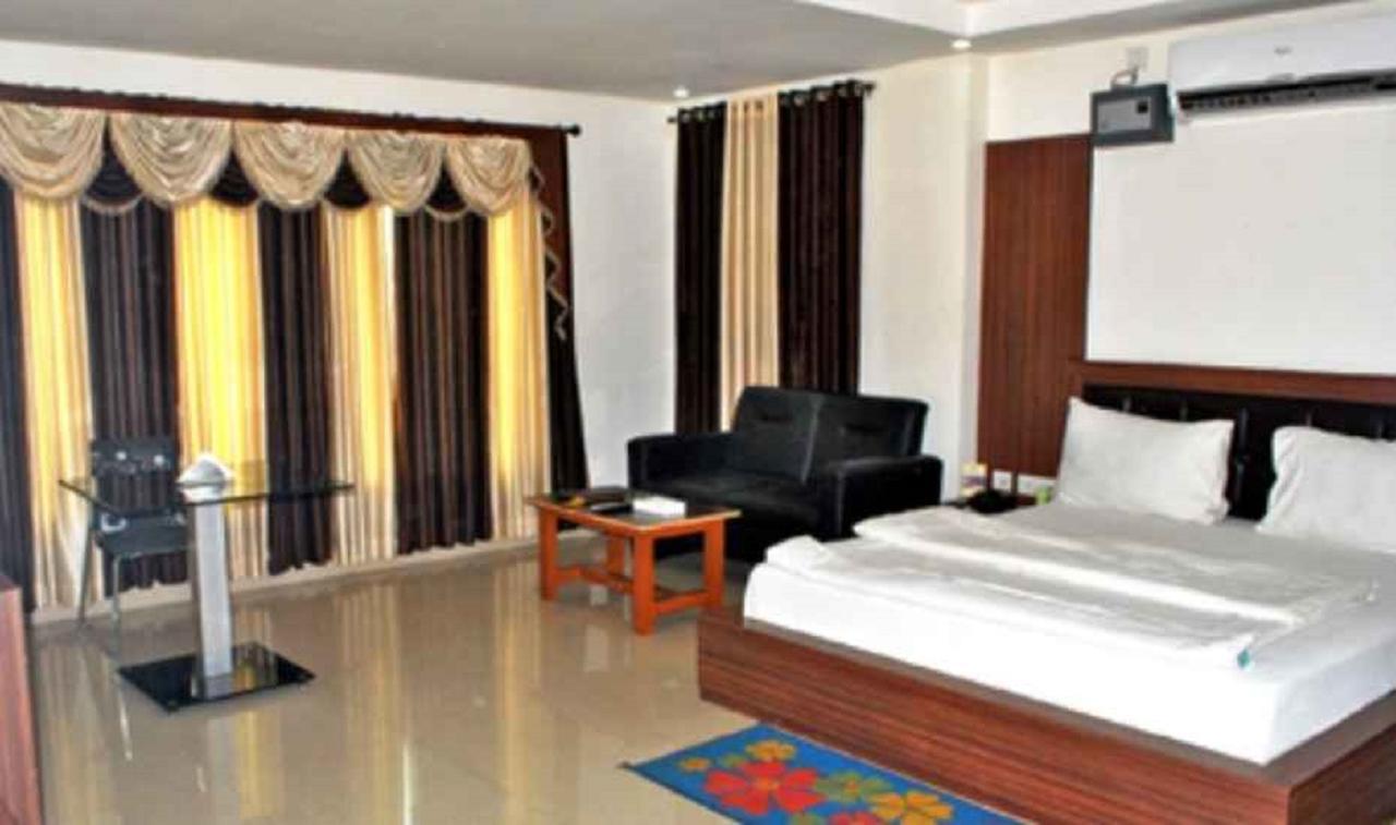 Hotel Kdm Palace Begusarai Εξωτερικό φωτογραφία